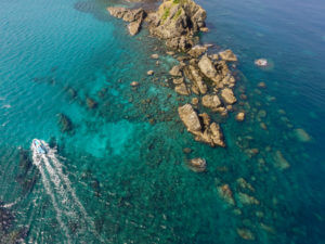 亀ヶ丘の右手に見える坊津秋目の海　これはドローンで撮影したものだ